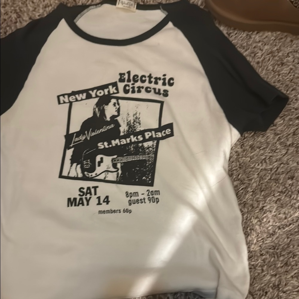 Brandy Melville Black and White Raglan Tee